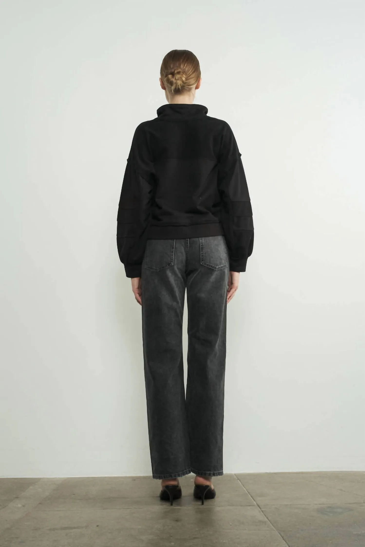 Aaron & Amber - Eyelet Placket Sweatshirt